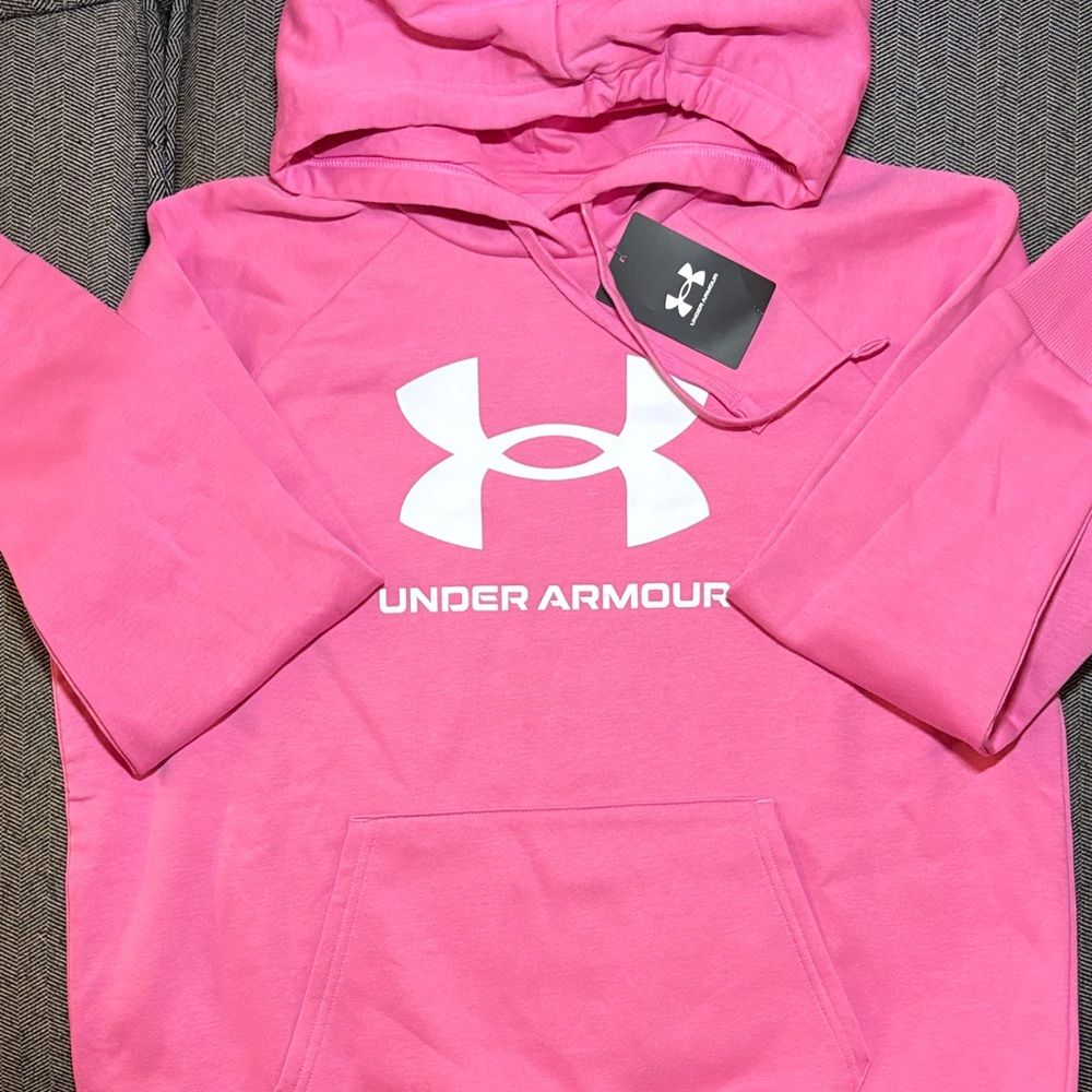 $55 NWT Under Armour Vibrant Pink Sweatshirt Hoodie with White Logo Women’s L